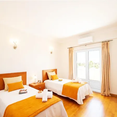 Villa In Albufeira With Pool Near Praia Do Castelo * Gale (Albufeira)