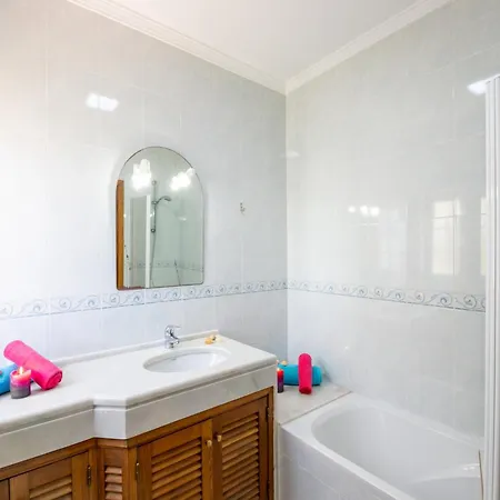 Villa In Albufeira With Pool Near Praia Do Castelo Gale (Albufeira)