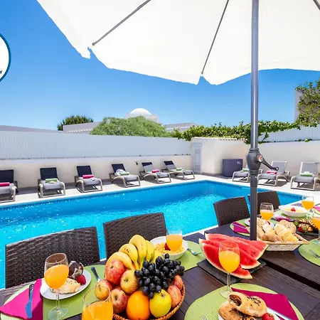 Villa In Albufeira With Pool Near Praia Do Castelo Gale (Albufeira)